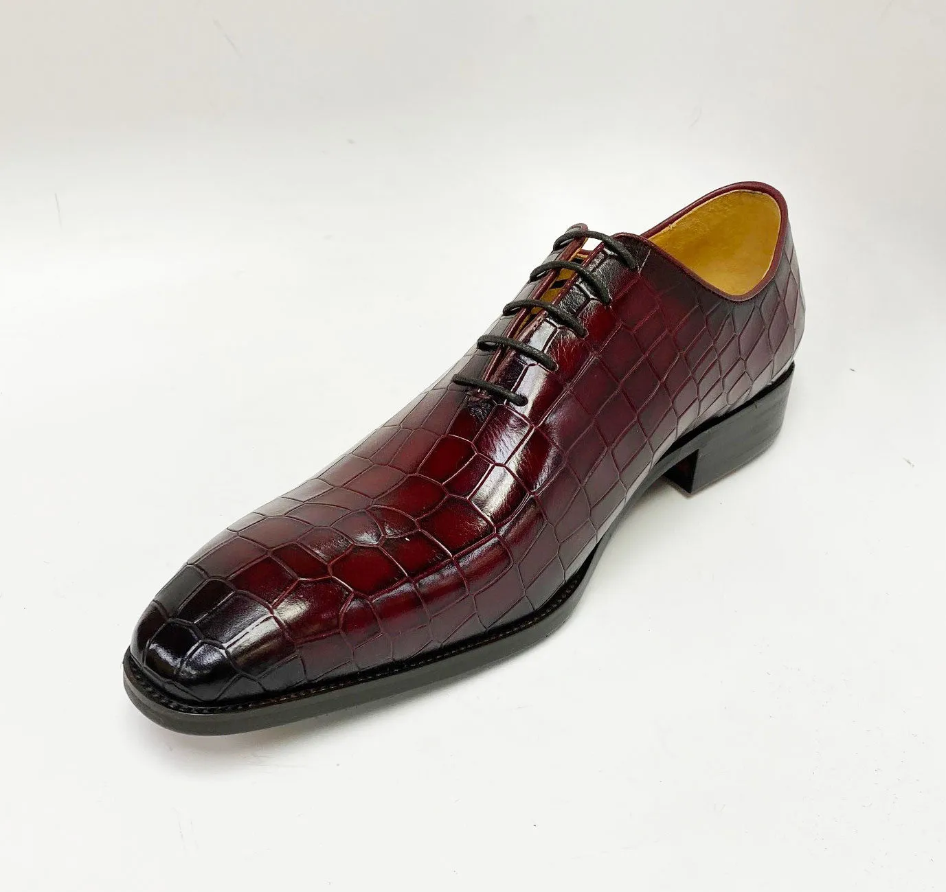 Crocodile Embossed Calfskin Lace-Up Oxford Burgundy