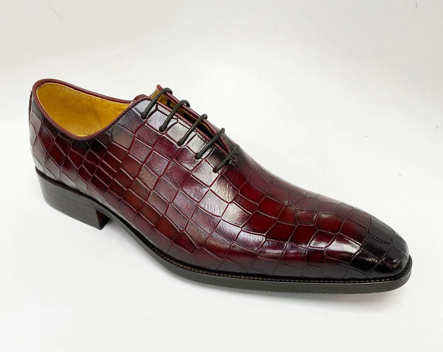 Crocodile Embossed Calfskin Lace-Up Oxford Burgundy