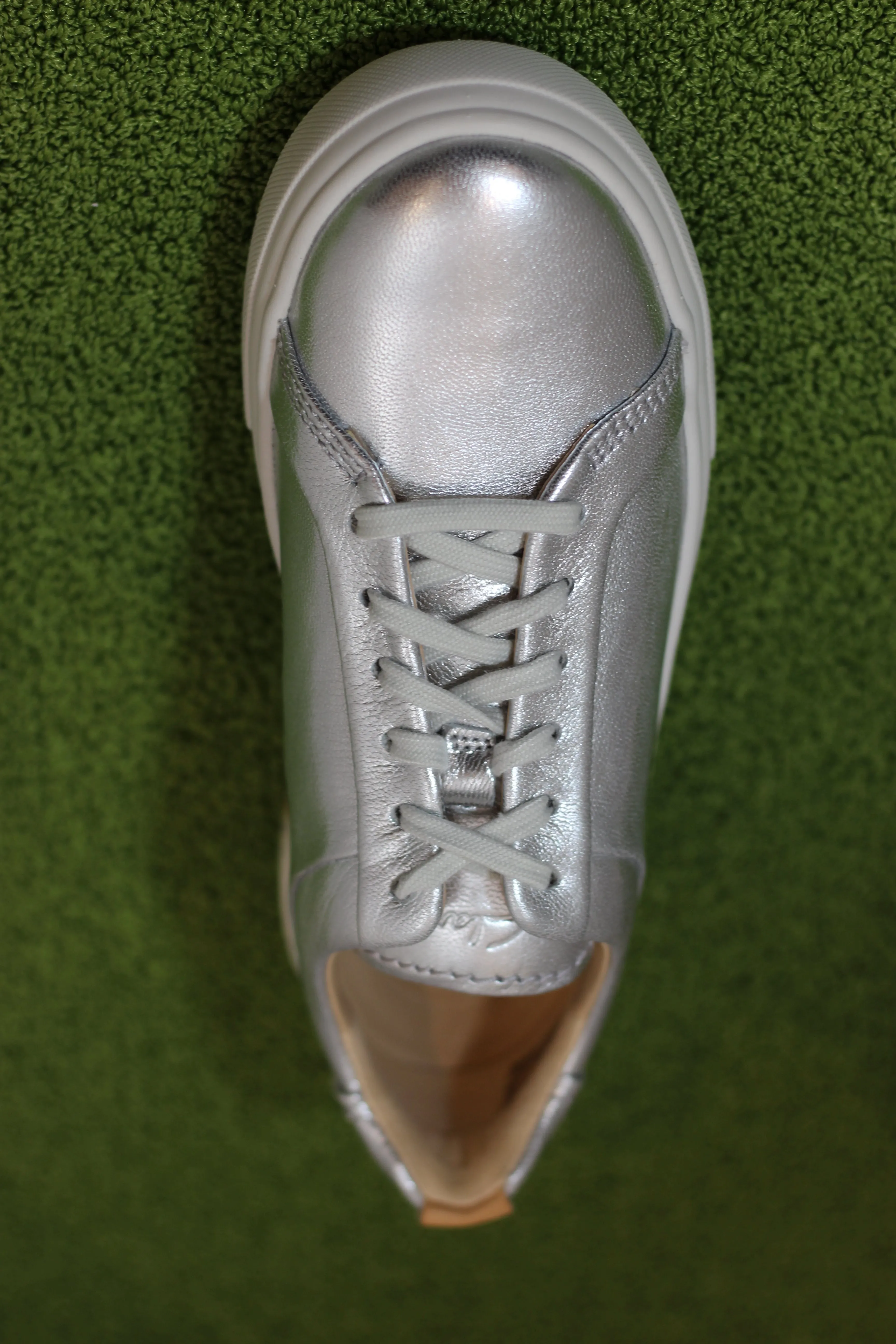 Women's Hollyhock Walk Sneaker- Silver Leather